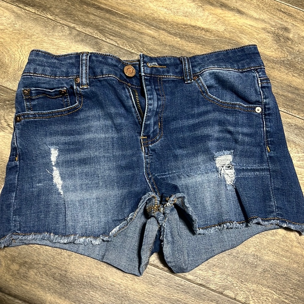 Women’s Indigo Rein Jean Shorts.